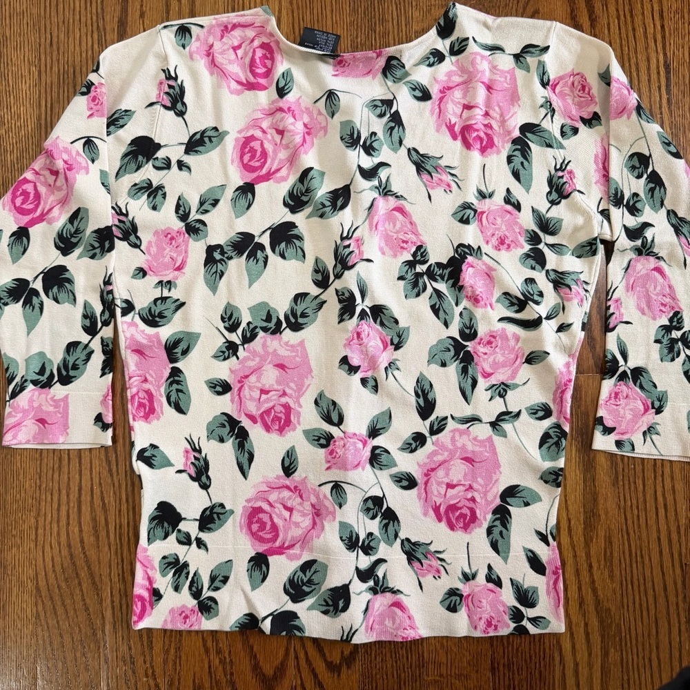 Nic Knits by Nicole Miller Rose Pink Floral Button Down Cardigan Size Medium - Picture 5 of 7